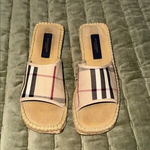 Genuine Burberry Classic  Beige Check Espadrille Slides